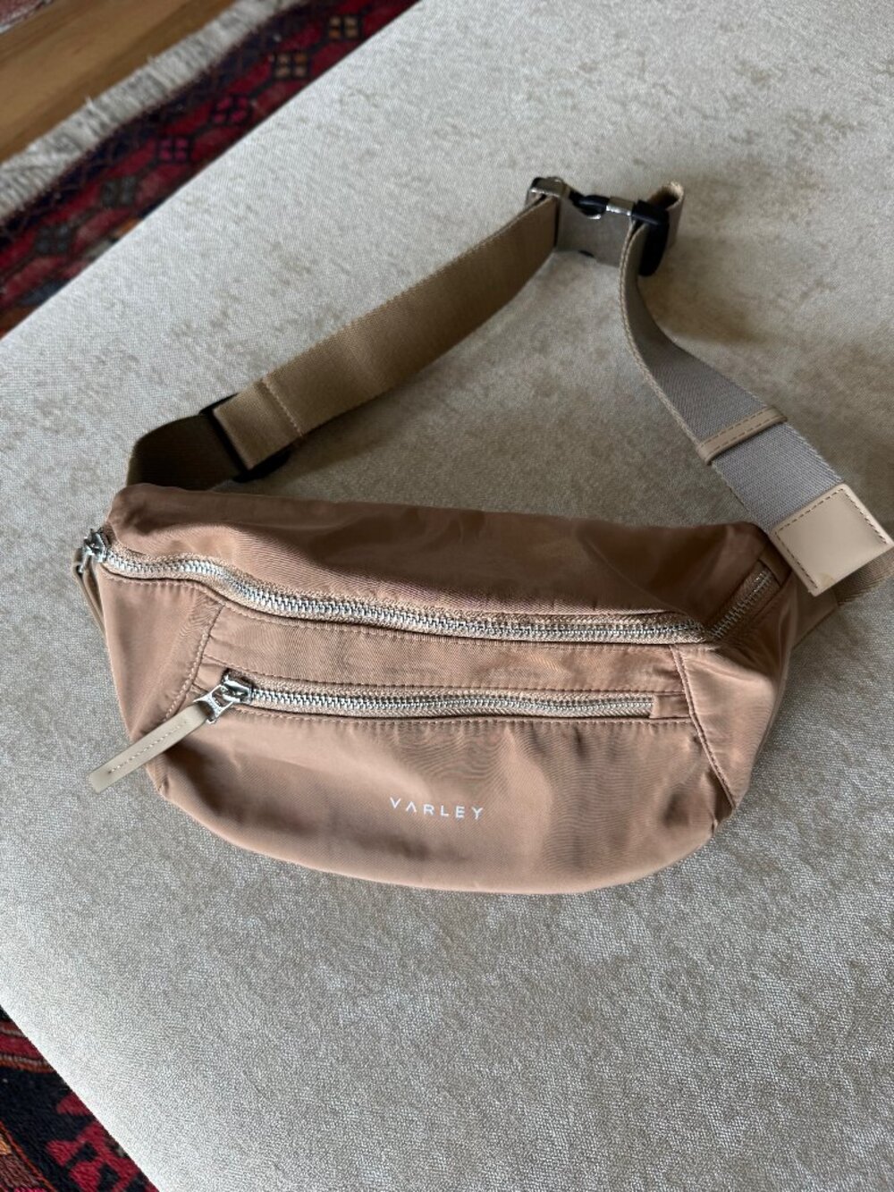 Varley A Lasson belt bag - Picture 2 of 5